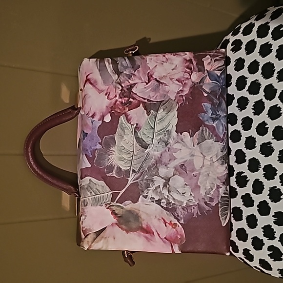 Ted Baker Floral Bag - Picture 2 of 11